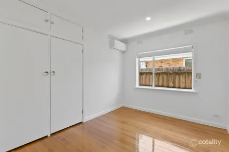 Property photo of 11 Tunaley Parade Reservoir VIC 3073