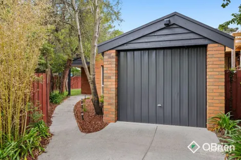 2/13 Poinciana St, Frankston South, VIC 3199