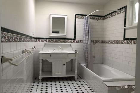 Property photo of 202 Heath Street Port Melbourne VIC 3207