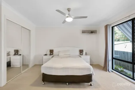 Property photo of 11 Hilldean Drive Raceview QLD 4305