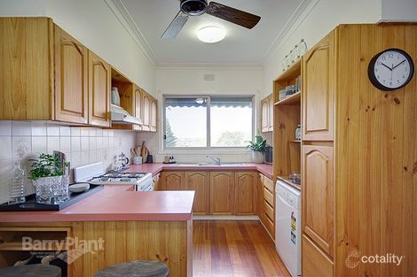 Property photo of 18 Seaview Parade Belmont VIC 3216