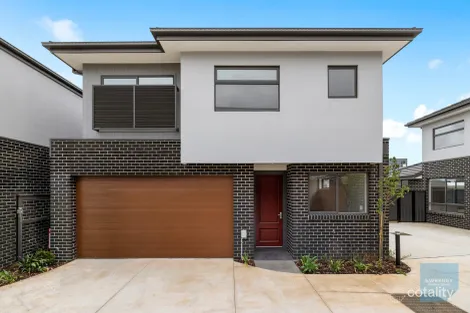 2/110 Hawking Cres, Fraser Rise, VIC 3336