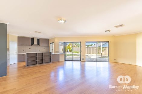 Property photo of 13 Tonkin Fairway Dalyellup WA 6230