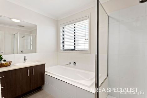 Property photo of 2/5 Station Street Lang Lang VIC 3984