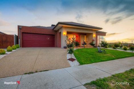 Property photo of 1 Aspera Place Cranbourne North VIC 3977