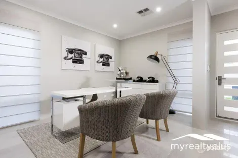 Property photo of 10 Wattleseed Avenue Treeby WA 6164