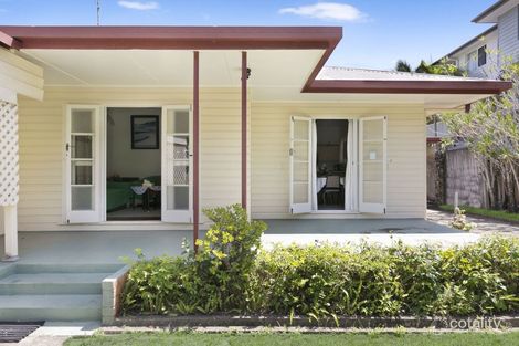 Property photo of 31 Walton Street Southport QLD 4215