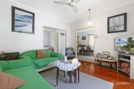 Property photo of 31 Walton Street Southport QLD 4215
