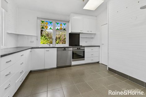 Property photo of 8 Loatta Road Lindisfarne TAS 7015