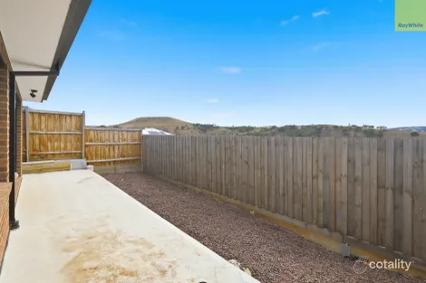 Property photo of 21 Swanton Avenue Maddingley VIC 3340