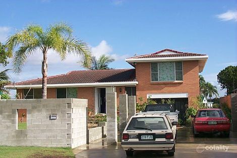 17 Carmel Ct, Broadbeach Waters, QLD 4218