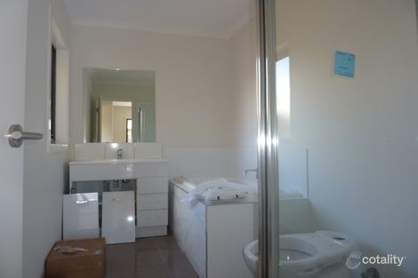 Property photo of 101 Oberon Drive Carrum Downs VIC 3201