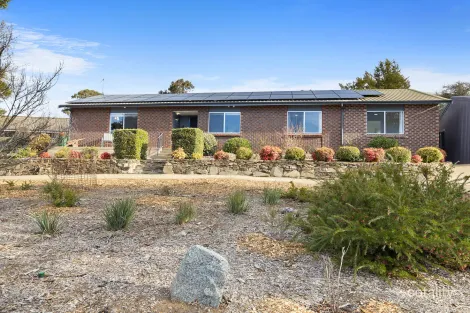 Property photo of 3 Makina Place Cooma NSW 2630
