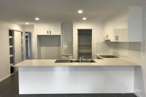 Property photo of 2/12 Awoonga Crescent Morayfield QLD 4506