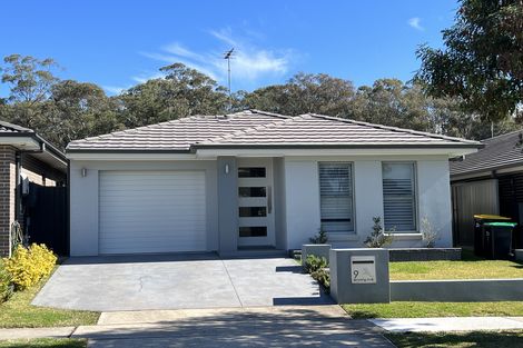9 Binyang Ave, Glenmore Park, NSW 2745