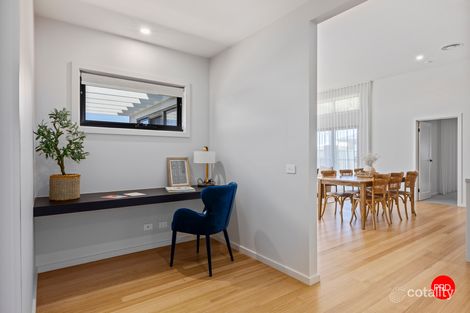 Property photo of 14 Imagine Drive Strathfieldsaye VIC 3551