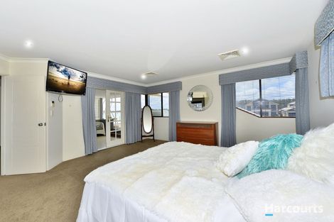 Property photo of 12 Brindabella Crescent Halls Head WA 6210