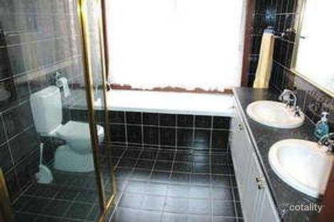 Property photo of 5 Lachlan Close Traralgon VIC 3844