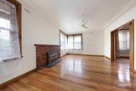Property photo of 10 Eddys Grove Bentleigh VIC 3204