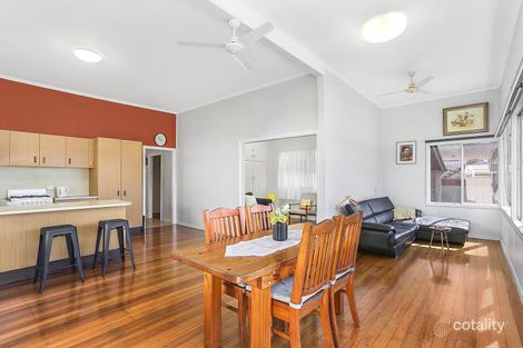 Property photo of 211 Bradman Avenue Maroochydore QLD 4558