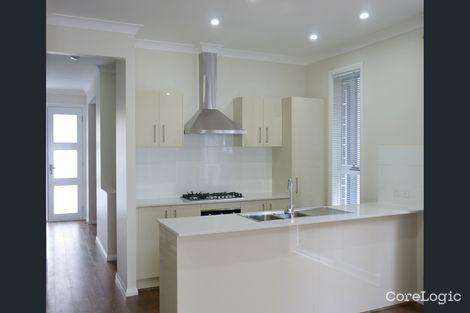 Property photo of 19 Saxon Lane Rouse Hill NSW 2155