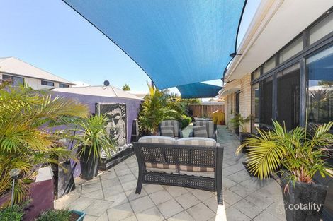 Property photo of 24 Coralvine Grange Stirling WA 6021