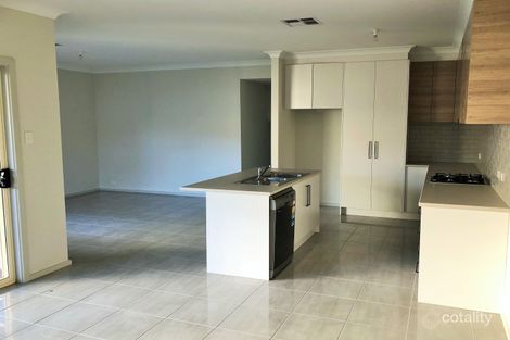 Property photo of 8 Le Hunte Road Seaford Heights SA 5169