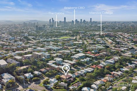 Property photo of 1/51 Pembroke Road Coorparoo QLD 4151