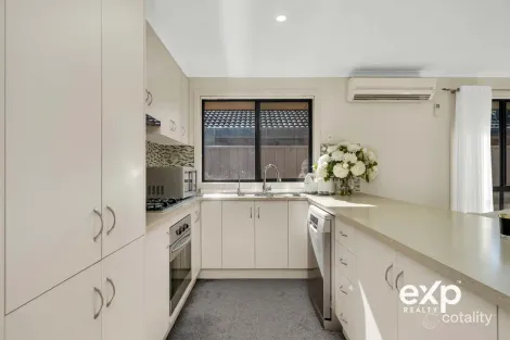 Property photo of 6 Gerald Boulevard Davoren Park SA 5113
