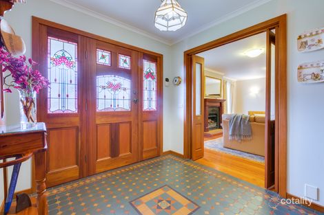 Property photo of 40 Aldershot Drive Keilor Downs VIC 3038