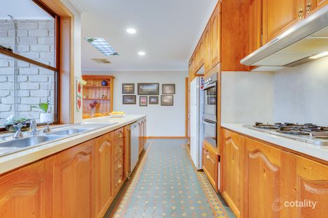 Property photo of 40 Aldershot Drive Keilor Downs VIC 3038