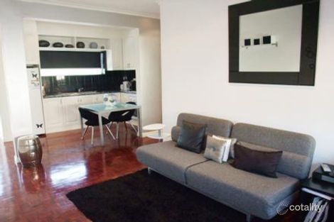 Property photo of 18/70 Beach Road Mentone VIC 3194