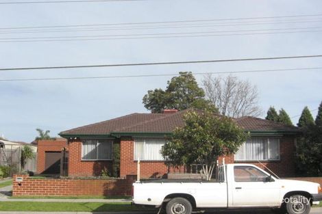 10 Elmbank Dr, Keysborough, VIC 3173