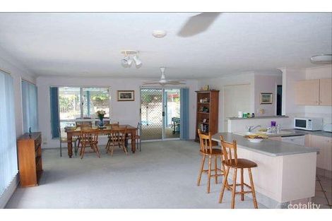 32 Armstrong Way, Highland Park, QLD 4211