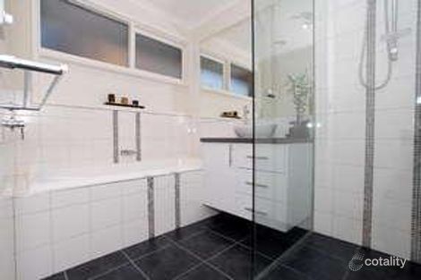 Property photo of 36 Tarongo Drive Aspendale VIC 3195