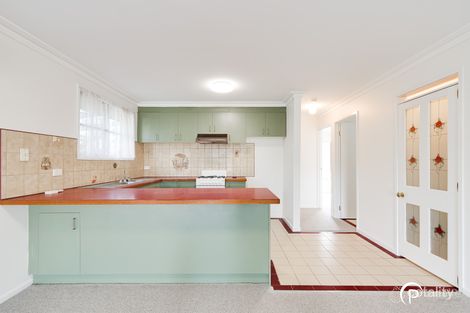 Property photo of 5 Hanley Court Pakenham VIC 3810