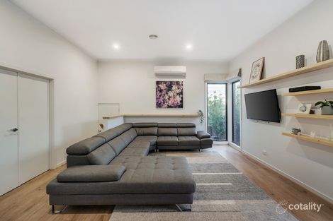 Property photo of 16 Jasper Place Donvale VIC 3111