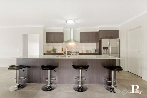 Property photo of 2 Eastlakes Boulevard Lara VIC 3212