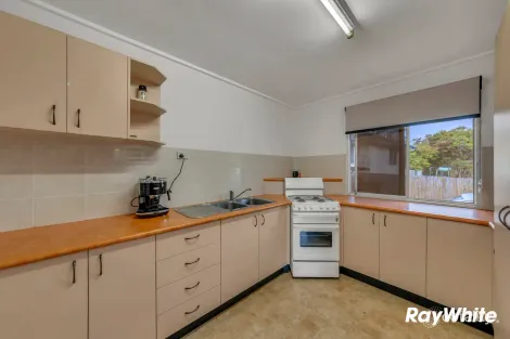 Property photo of 72 Naomai Street Bundamba QLD 4304