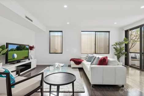 Property photo of 1/21 Almurta Way Nollamara WA 6061