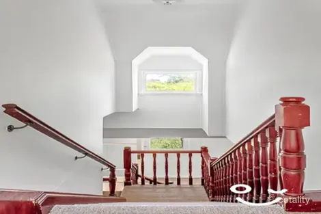 Property photo of 2 Holmden Avenue Mangerton NSW 2500