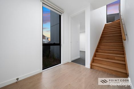 Property photo of 5 Waverley Place Point Cook VIC 3030