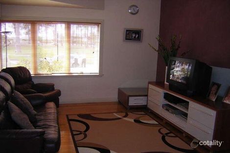 Property photo of 43 Van Dieman Crescent Fairfield West NSW 2165