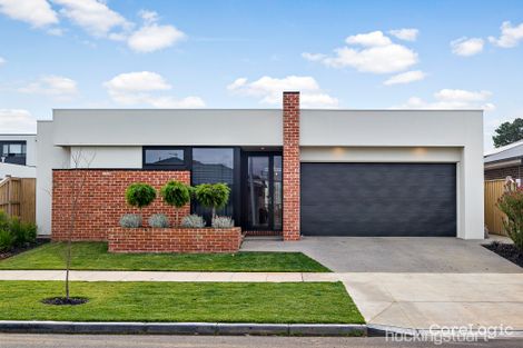 Property photo of 23 Magnetic Drive Alfredton VIC 3350