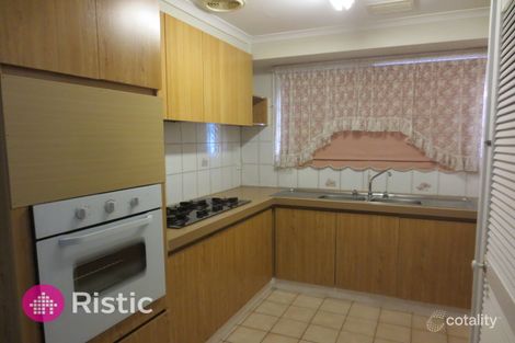 Property photo of 43 Strickland Avenue Mill Park VIC 3082