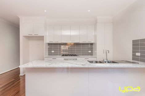Property photo of 33 Nantha Way Brookfield VIC 3338