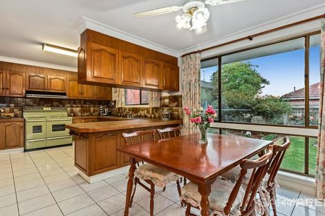 Property photo of 17 Royal Avenue Glen Huntly VIC 3163