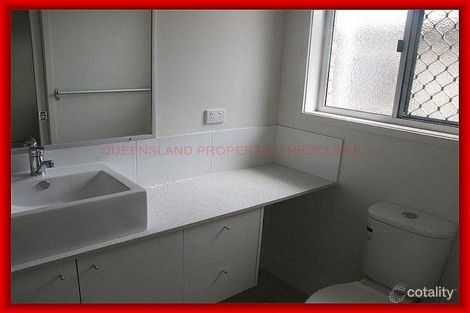 Property photo of 3/3 Landsborough Avenue Scarborough QLD 4020