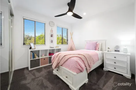 Property photo of 12 Silver Dawn Crescent Oxenford QLD 4210