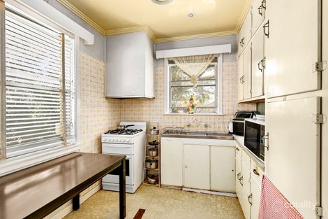 Property photo of 2 Gavin Street Jacana VIC 3047